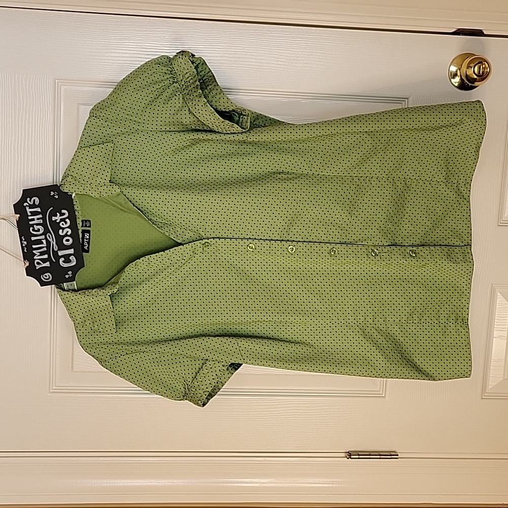 Apt. 9 Blouse 1X Lime Green Black Polka Dot Raglan Sleeve